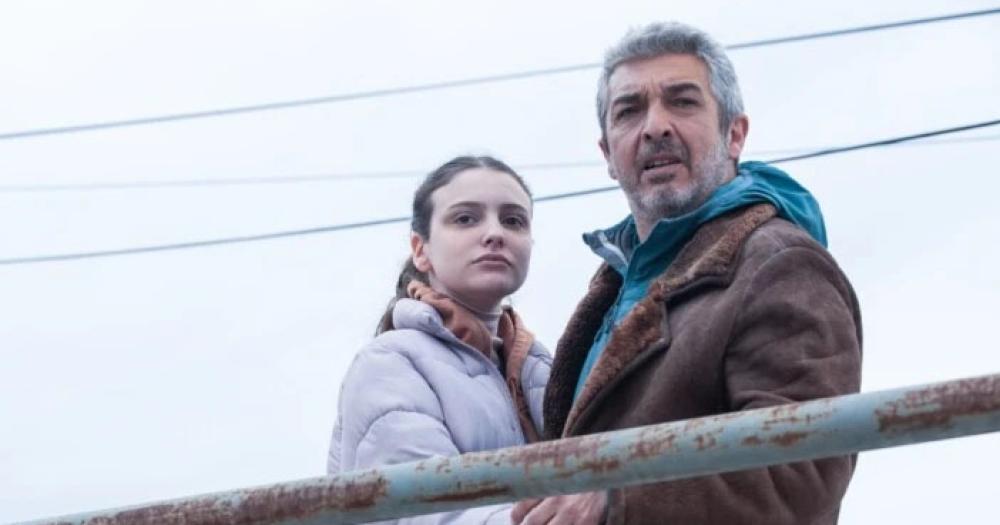 Mora Fisz y Ricardo Darín en El Eternauta
