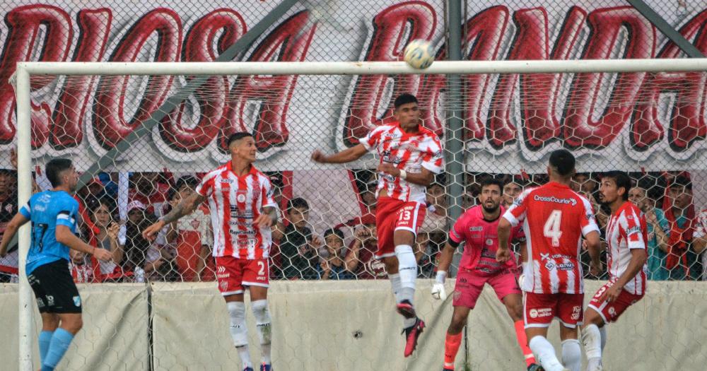 Facundo Infante debutó en Talleres en el encuentro ante Temperley