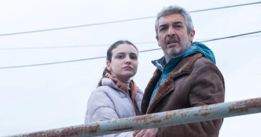 Mora Fisz y Ricardo Darín en El Eternauta