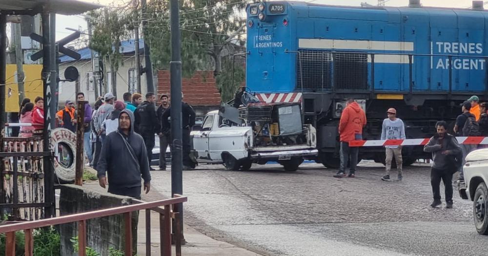 El automovilista cruzó con la barrera baja