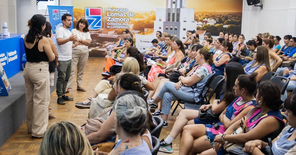 El curso tendr 3 clases virtuales y un encuentro de cierre presencial