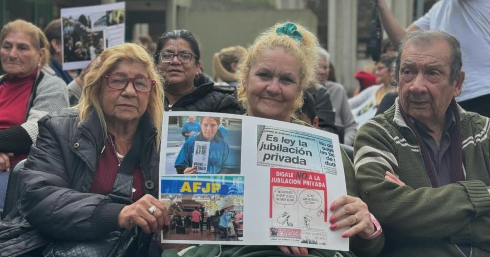 Pueden participar personas mayores de manera individual o grupal