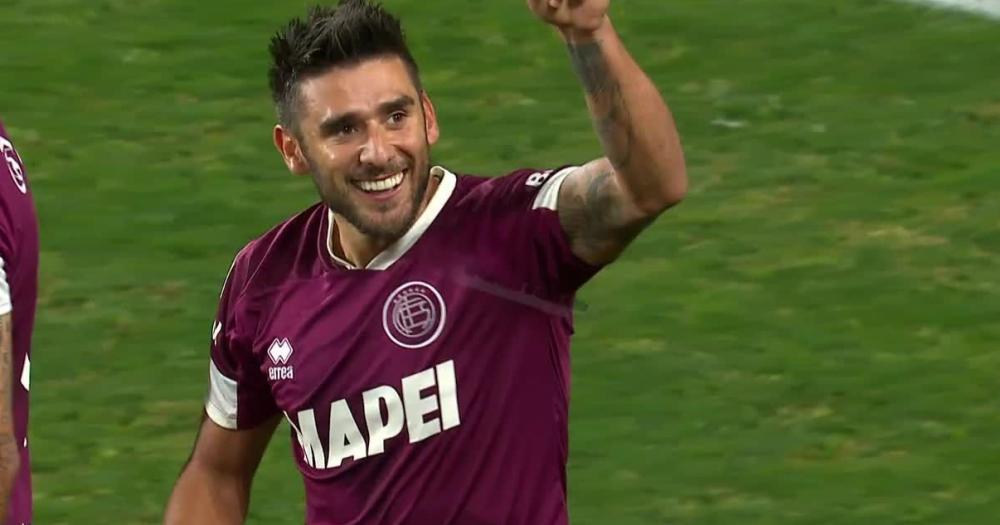 Eduardo toto Salvio ya supo amargar a Boca en La Fortaleza