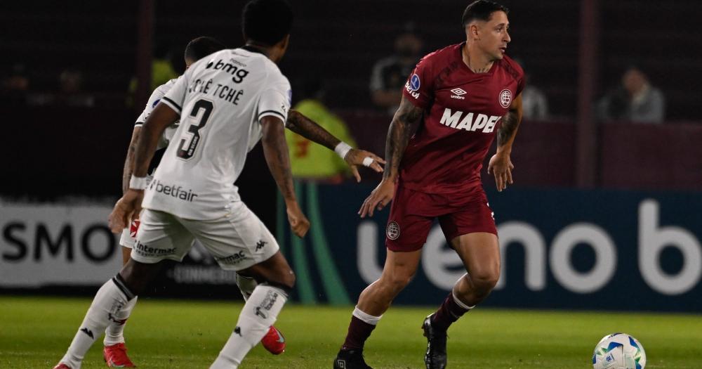 Lanús va por la clasificación a octavos ante sus hinchas