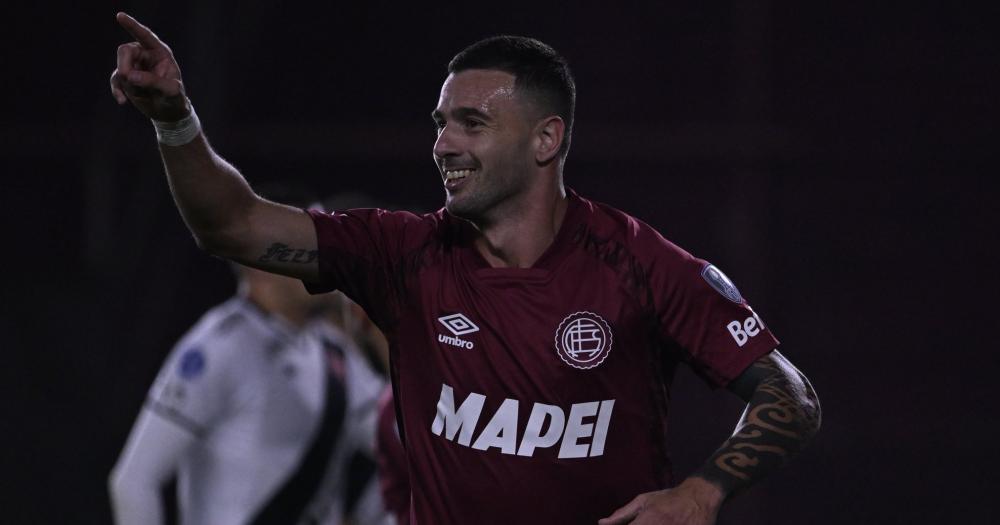 Ramiro Carrera fue la figura de Lanús en la victoria ante Vasco Da Gama