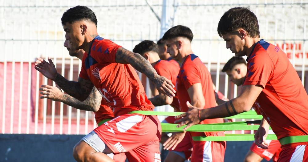 Los Andes trabaja con la mira en Ferro