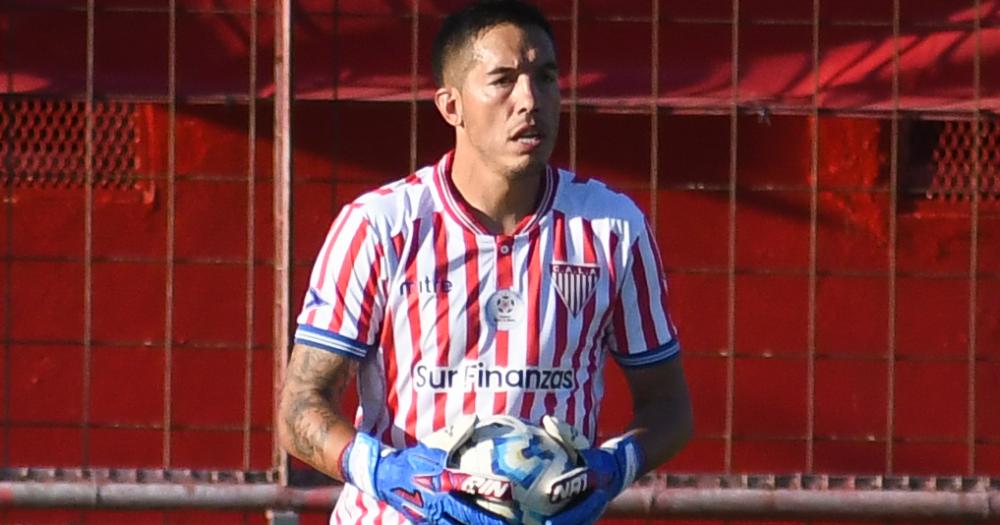 Monllor se lesionó en el partido ante Tristn Surez