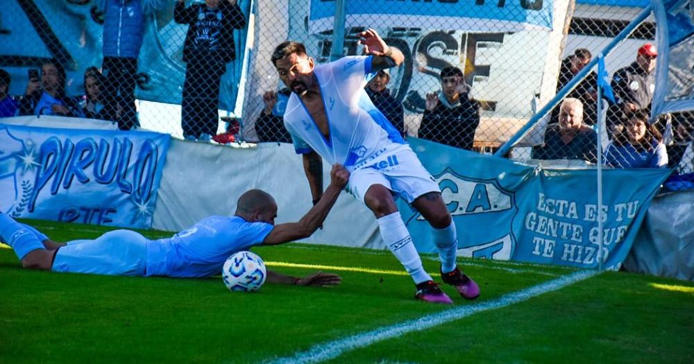 Luis López gana en el fondo de la cancha