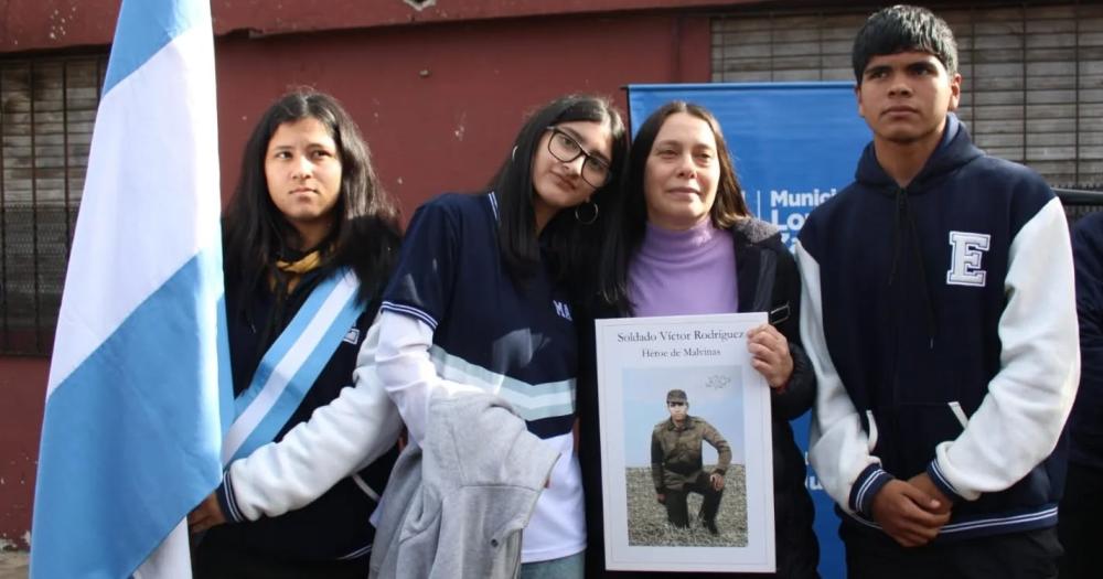 En el homenaje estuvo su hermana Nora junto a tíos y primos