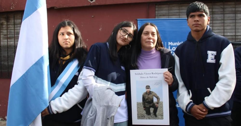 En el homenaje estuvo su hermana Nora junto a tíos y primos