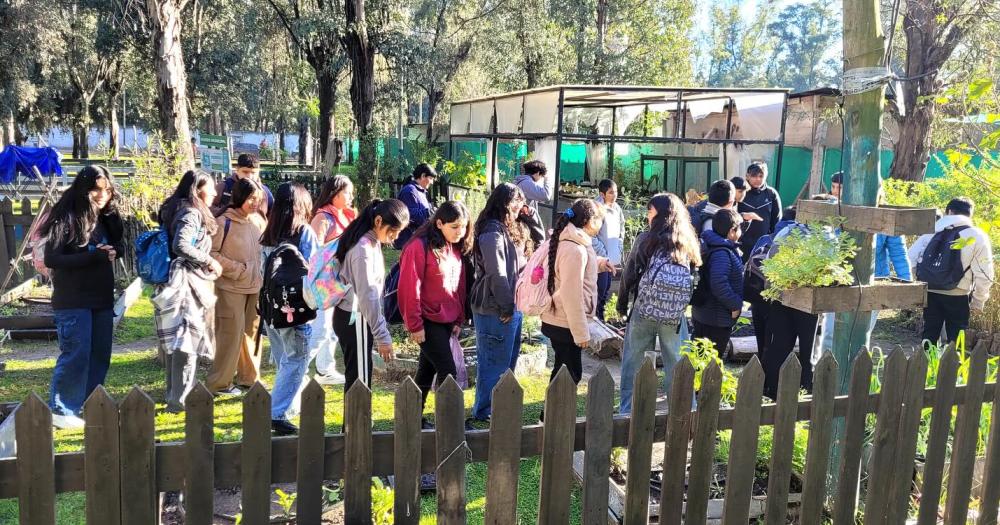 La primera visita tuvo como protagonistas a chicas y chicos de la Secundaria N°30