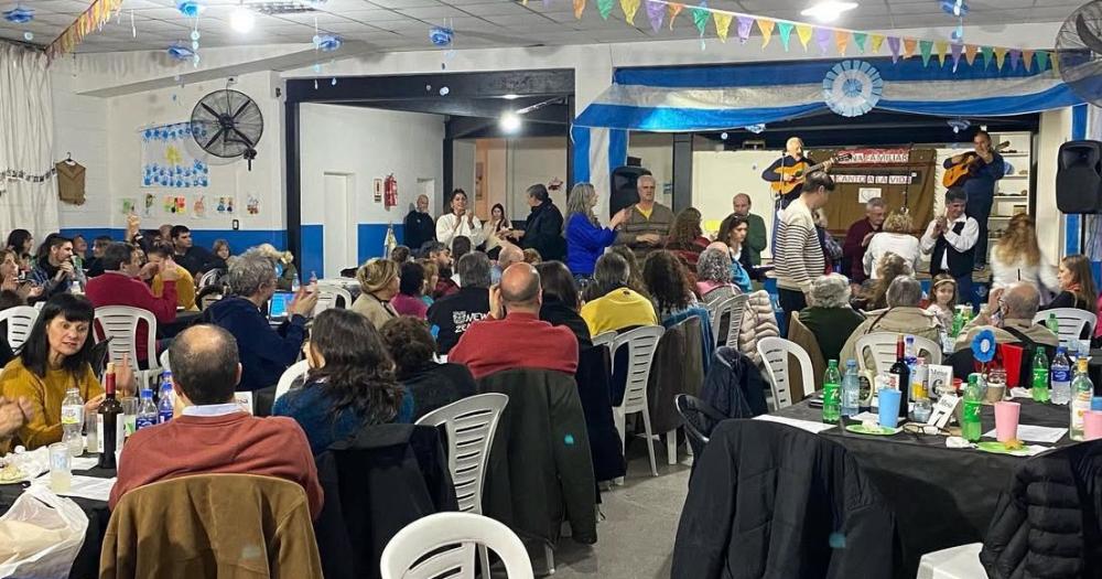 Para celebrar con toda la comunidad