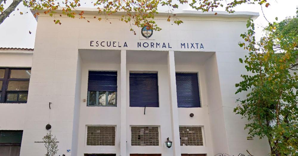 Ojal las nuevas gestiones puedan devolverle a la ENAM todo lo que nos brindó a miles de lomenses