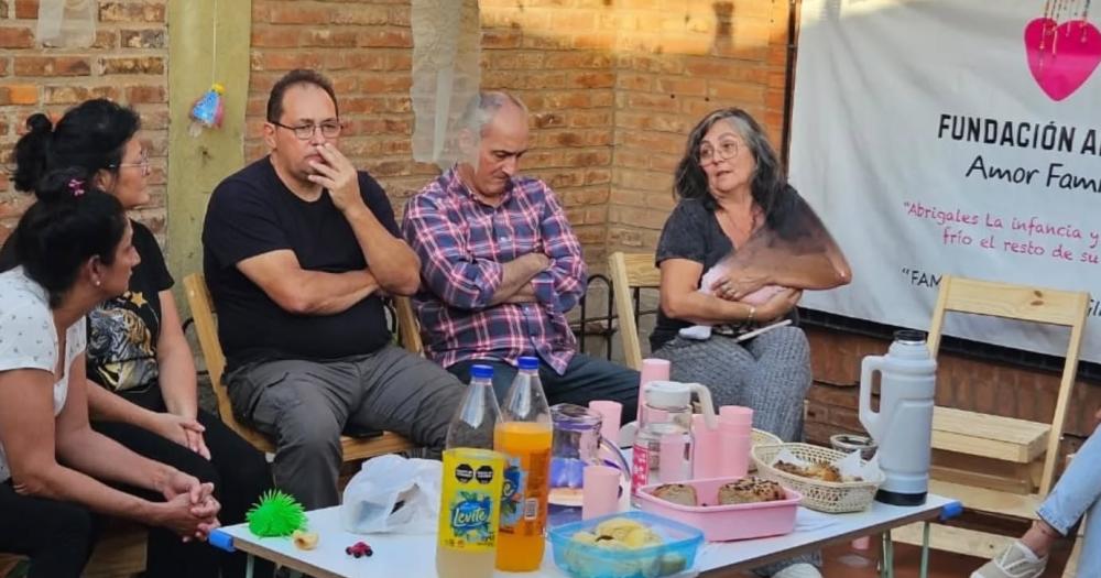 Las familias que se dedican a abrigar estarn presente durante el encuentro en el teatro de Banfield