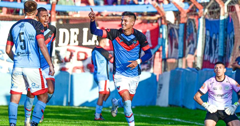 Cañete se afirma como uno de los goleadores de Brown en el torneo de la Primera B