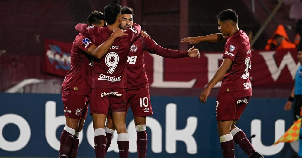 Cerró el semestre con un empate por Sudamericana