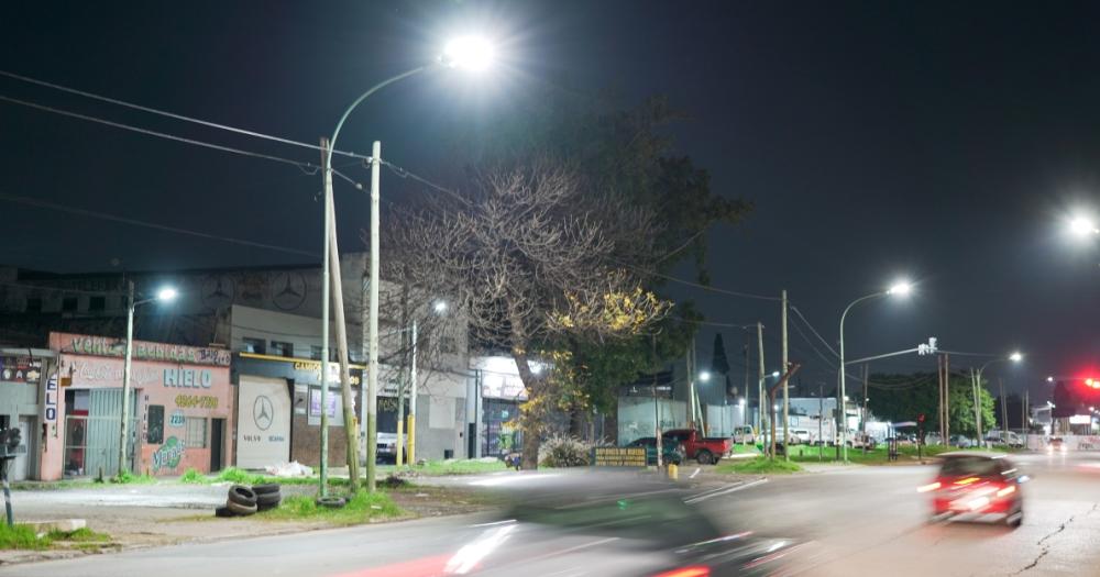 Colocaron ms de 200 luces en la Avenida Eva Perón