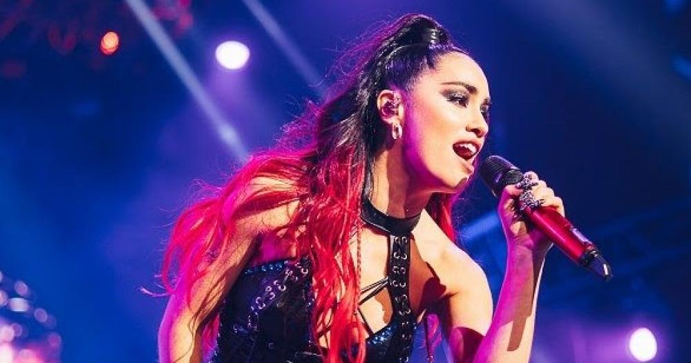 Lali Espósito suma otro Vélez