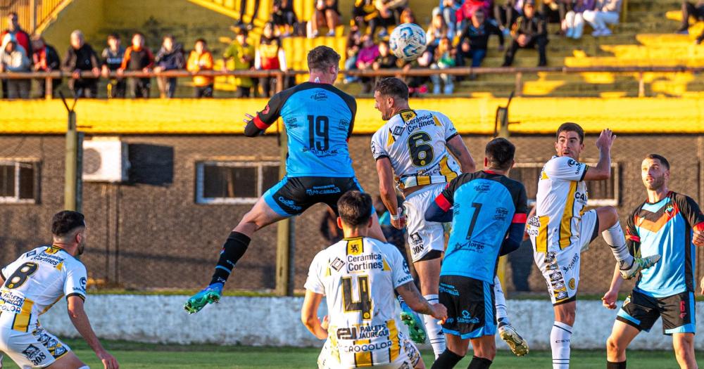 Brandon López le dio el empate final a Brown en Jauregui