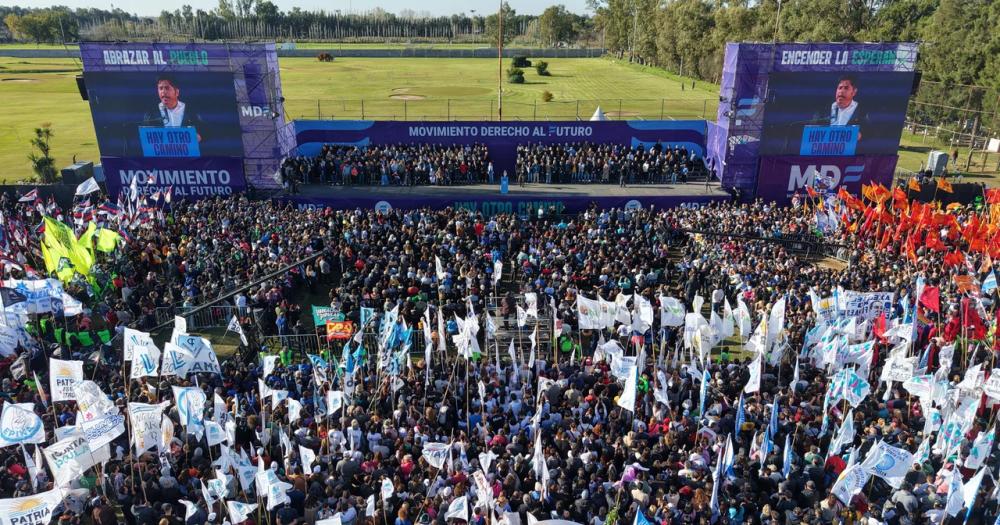 Axel Kicillof lanzó su espacio político con fuertes críticas a Javier Milei