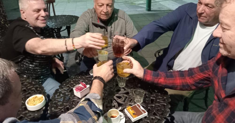 La cita es de lunes a sbados en la tradicional esquina de Gorriti y España