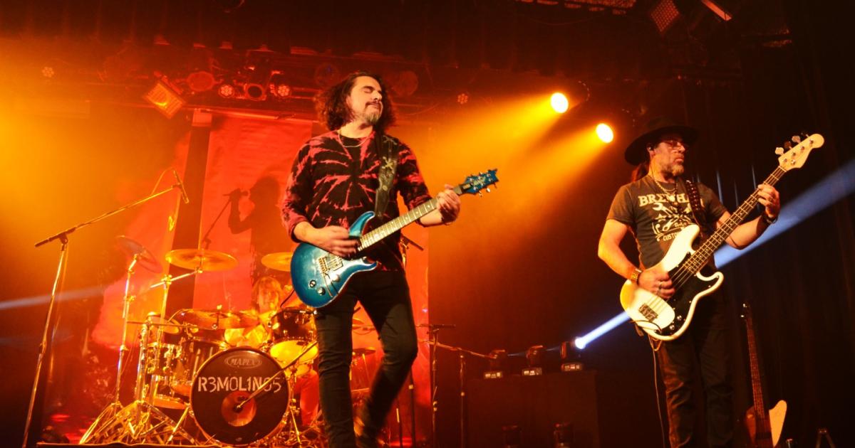 Remolines toca en el Teatro Maipú de Banfield