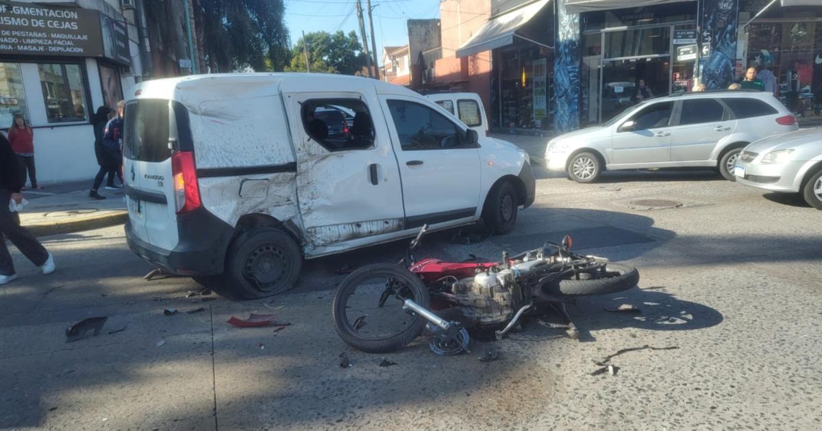 Temperley- un motociclista sufrioacute muacuteltiples fracturas tras un fuerte choque