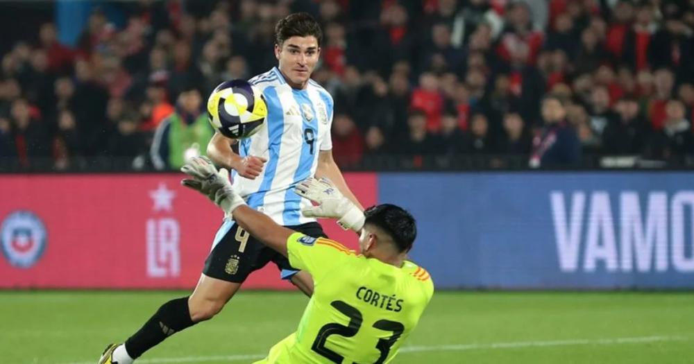 Julin Álvarez le dio la victoria a la Argentina sobre Chile en Santiago