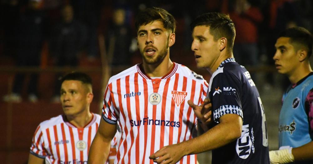 Rom?n Riquelme completó los 90 minutos en el triunfo de Los Andes