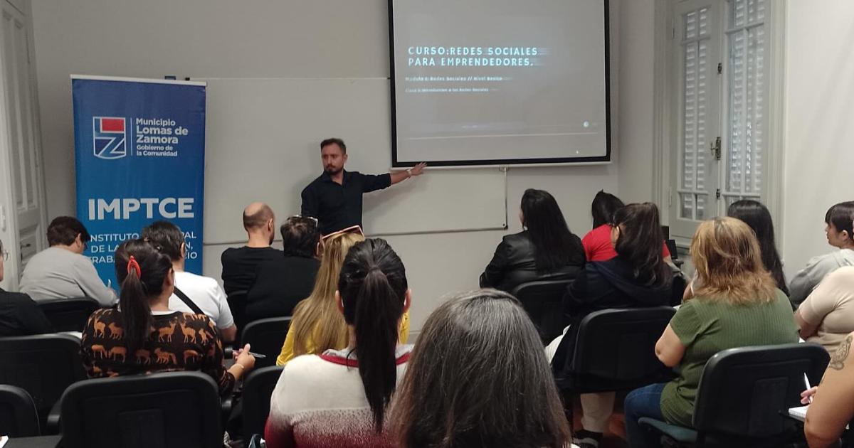La Escuela de Emprendedores fue lanzada en abril para ampliar la oferta de capacitaciones