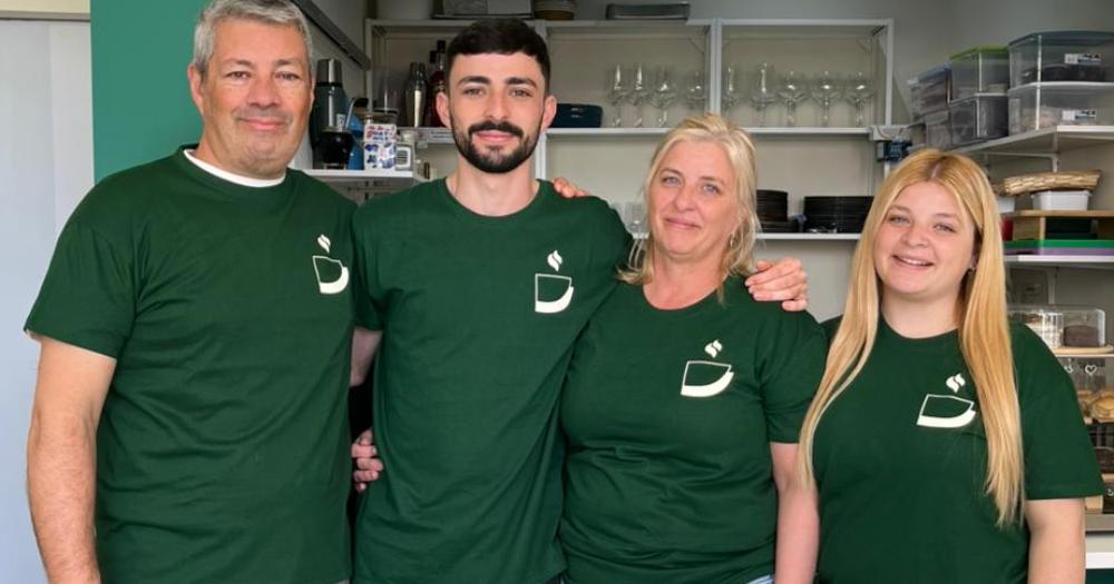 Junto a su familia con quien decidió ser parte de esta experiencia