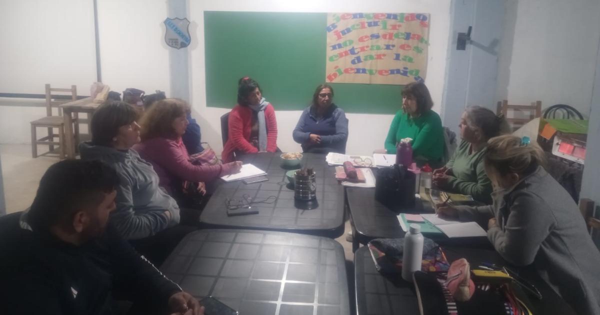 La charla est a disposición de todos los vecinos que deseen participar