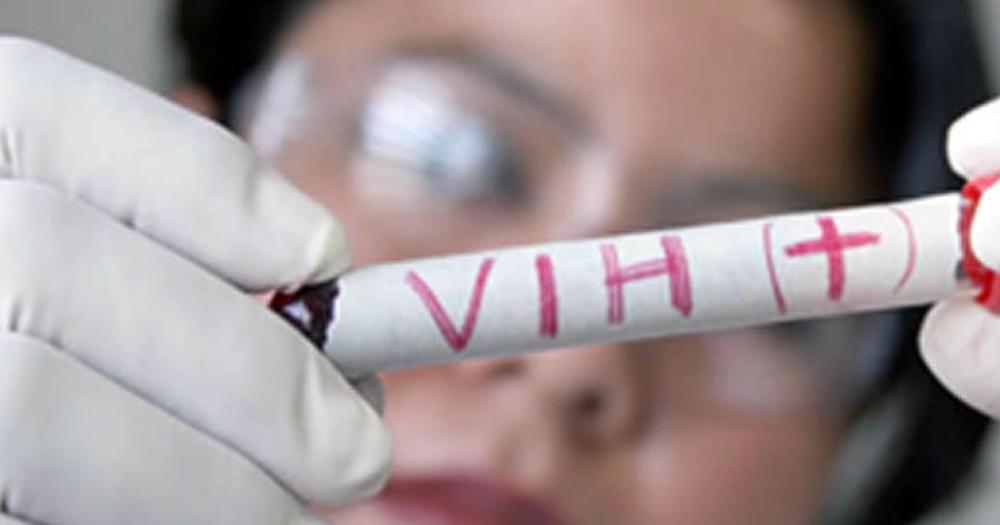 Casi 60 mil pacientes con VIH podriacutean quedarse sin remedios 