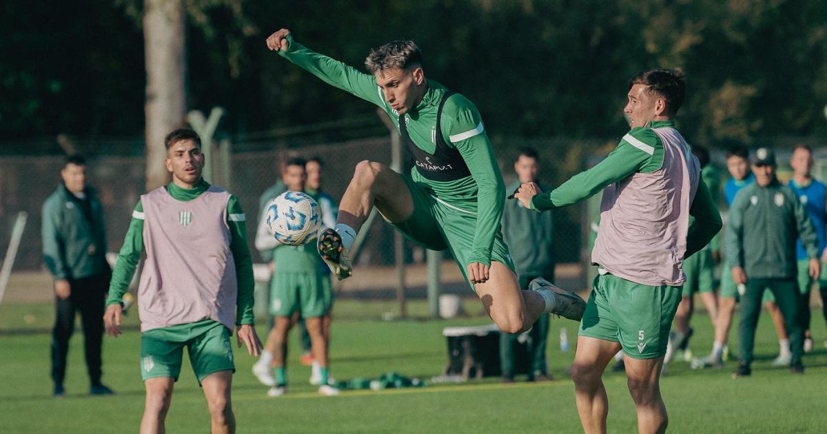 Auzmendi primer refuerzo de Banfield