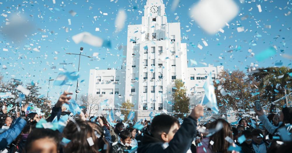 Las mejores postales de la Promesa a la Bandera en Lomas