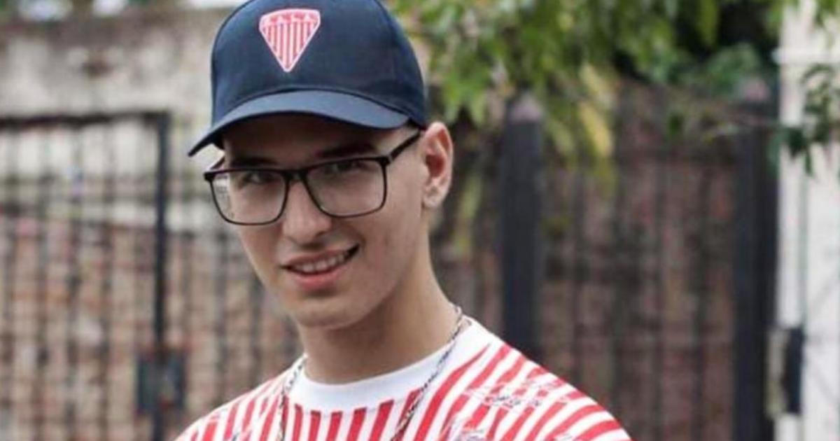 Lautaro Lato Leandro era un cantante oriundo de Fiorito