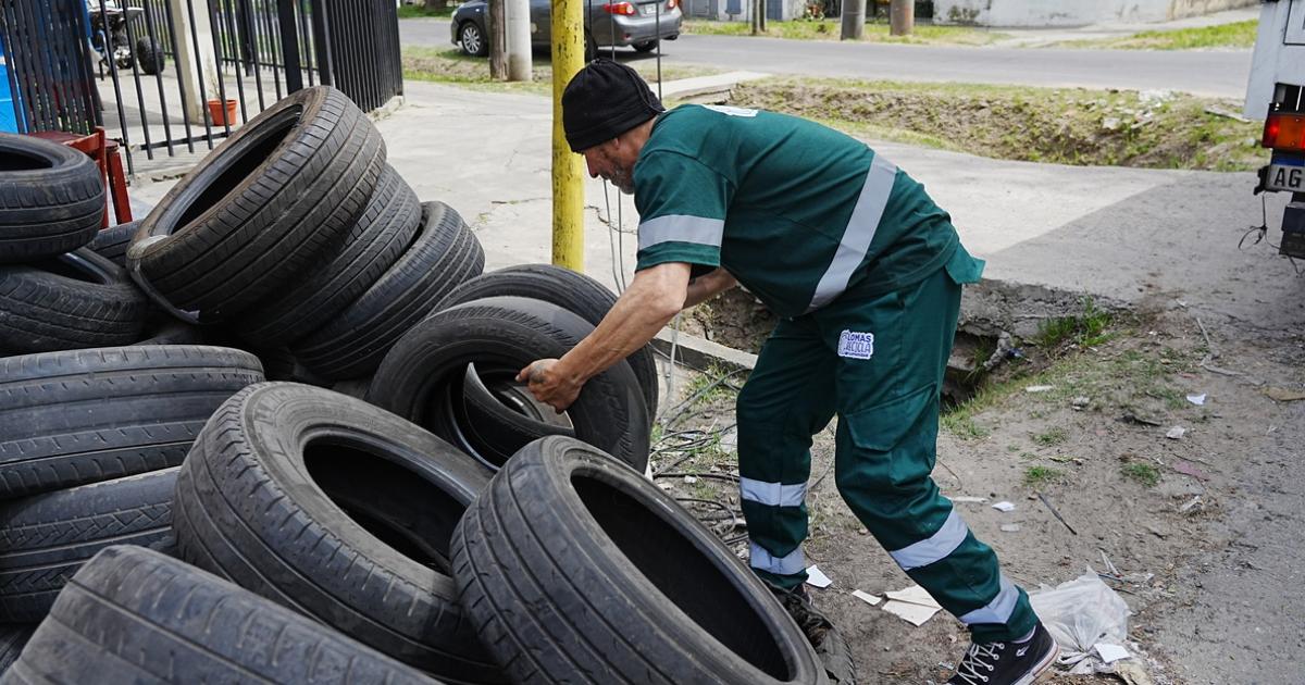 Hay ms de 35 gomerías que reciben los neumticos de los vecinos