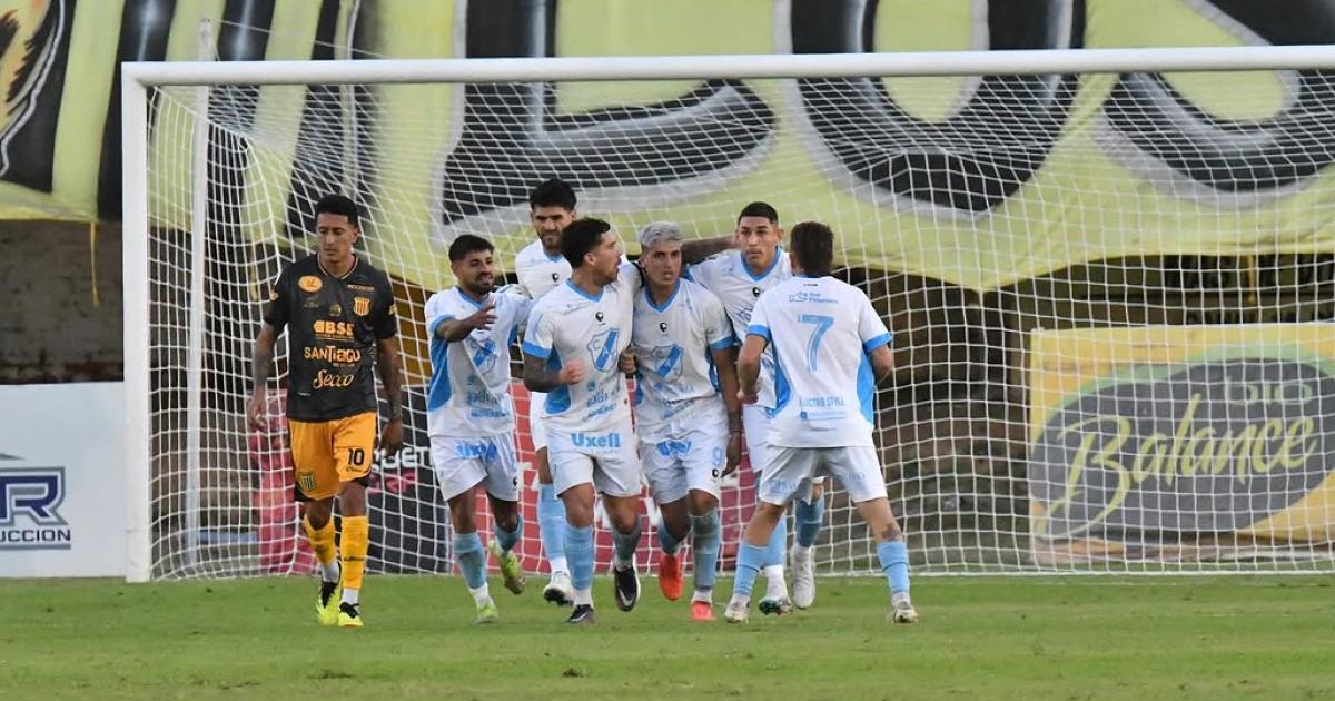 Franco Ayunta puso el 2-2 de penal
