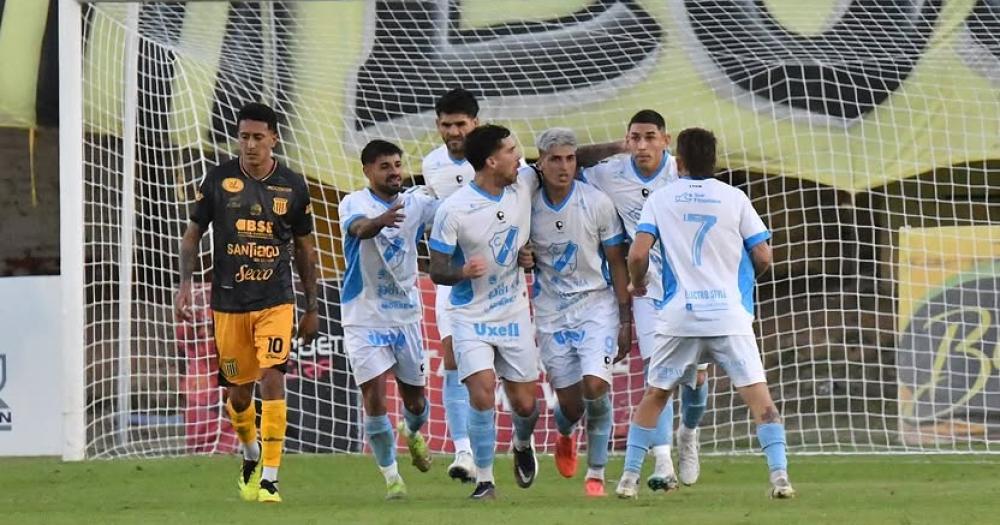 Franco Ayunta puso el 2-2 de penal