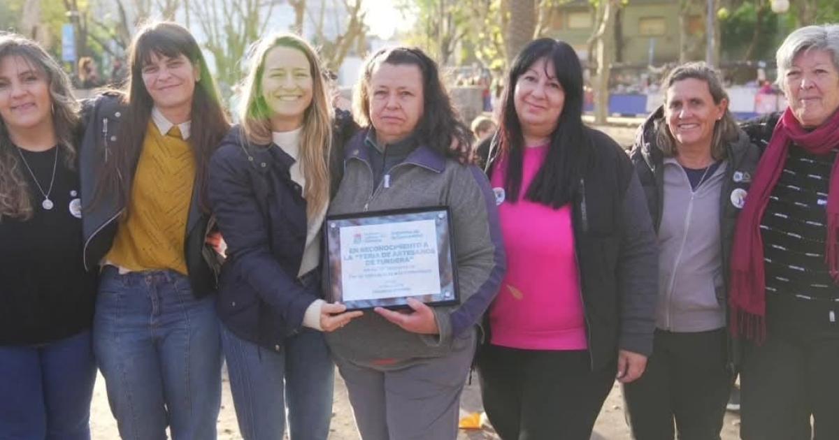 La primera y única feria en vigencia nacida en la plaza San Martín
