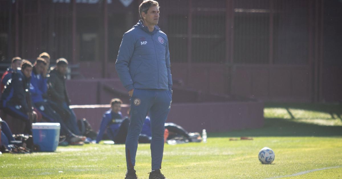 Mauricio Pellegrino sigue esperando la llegada de los refuerzos a Lanús