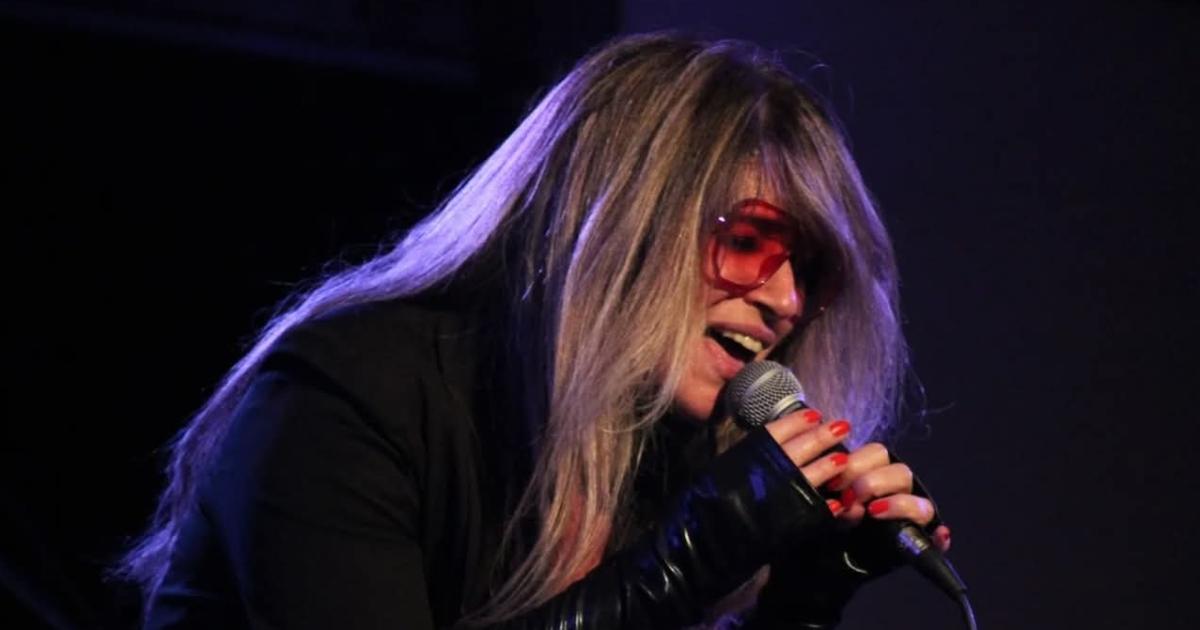Mariela Santoro cantante de Bona