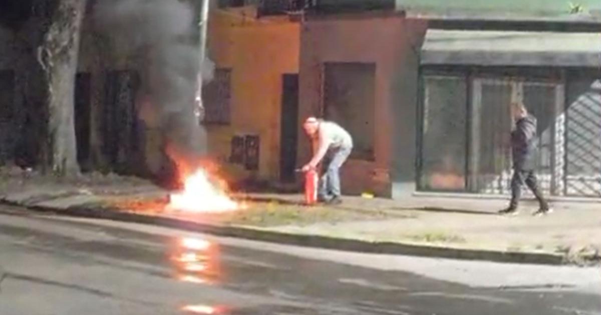 Un vecino apagó el incendio con un matafuegos
