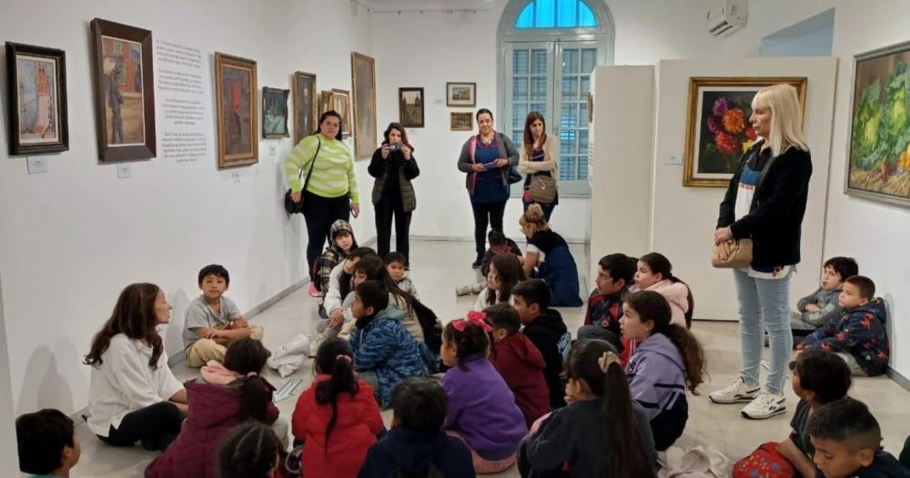 Las visitas para niños y niñas finalizan con actividades artísticas