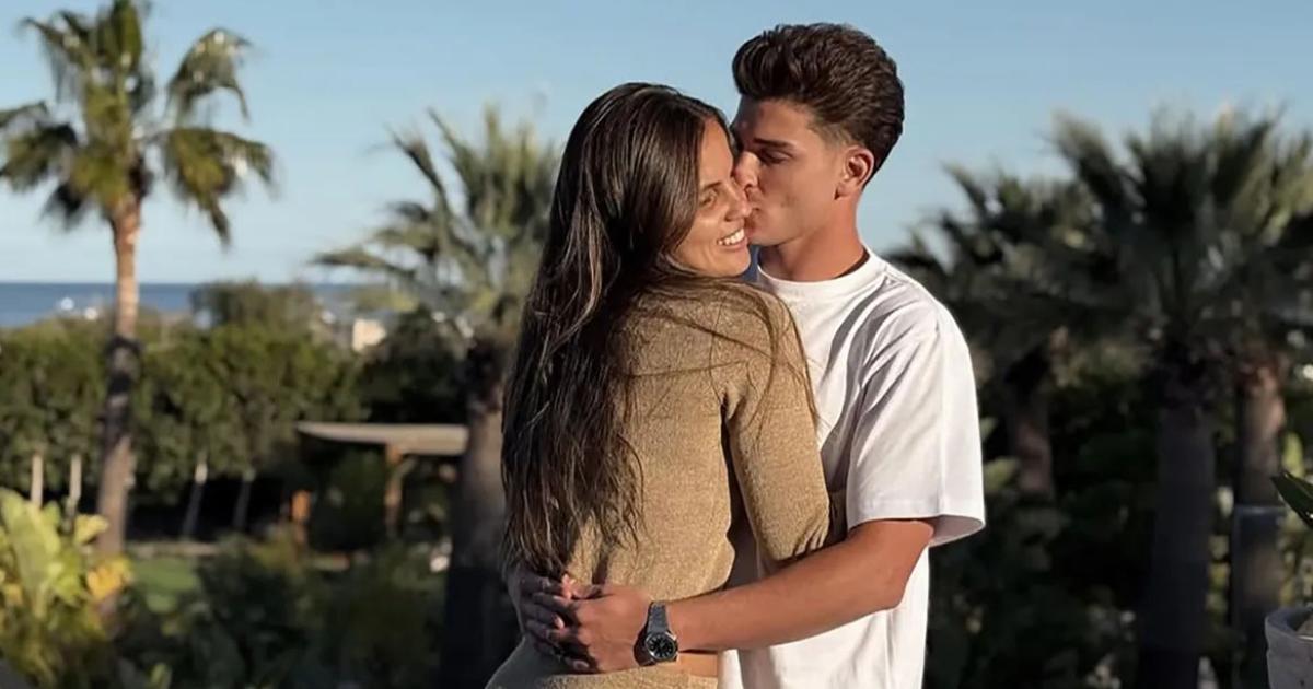 Julin Álvarez y su novia Emilia Ferrero