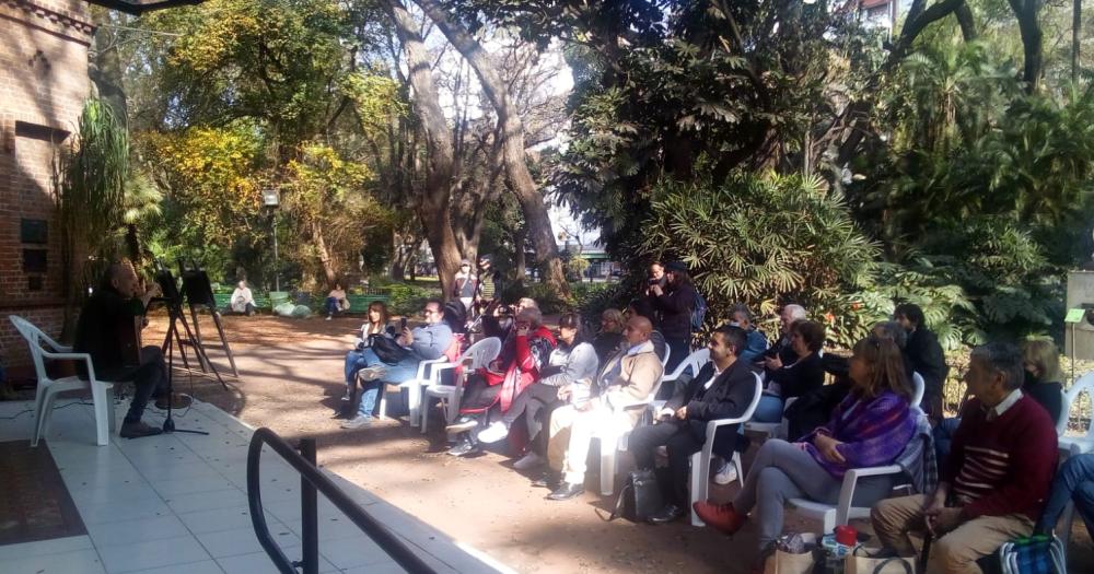 Juan Botana sigue con sus Festivales de Poesía