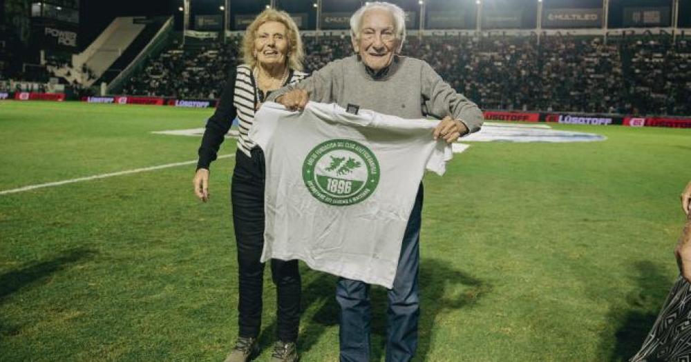 Dalal Massad mamaacute de una familia llena de amor por Banfield y la Patria