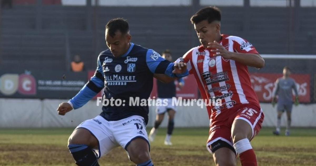 Talleres se salvó sobre el final de otra derrota