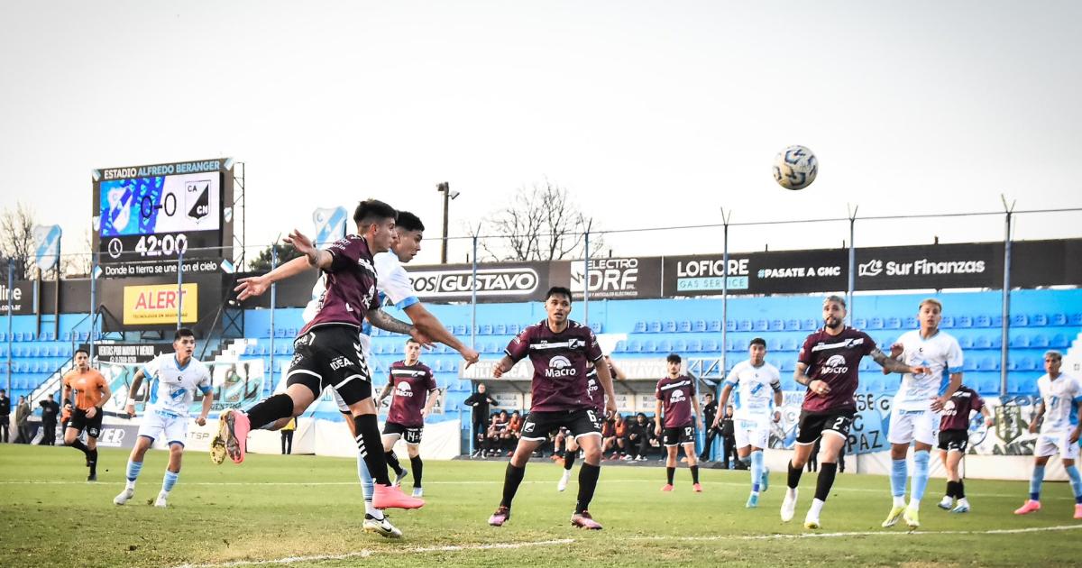 El héroe que llegó desde el banco de suplentes para darle la victoria a Temperley