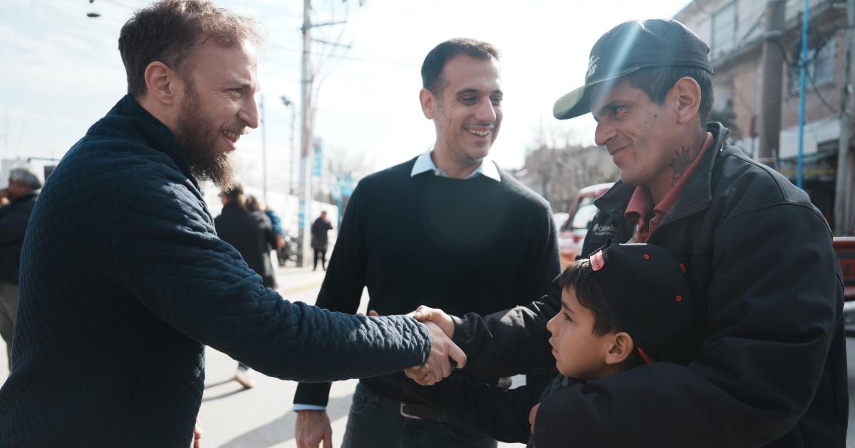 Otermín y Álvarez de recorrido junto a vecinos